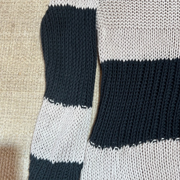 Alp N Rock Tatum Open Knit Sweater Womens Medium Black Beige Stripe Apres Ski - Picture 4 of 9